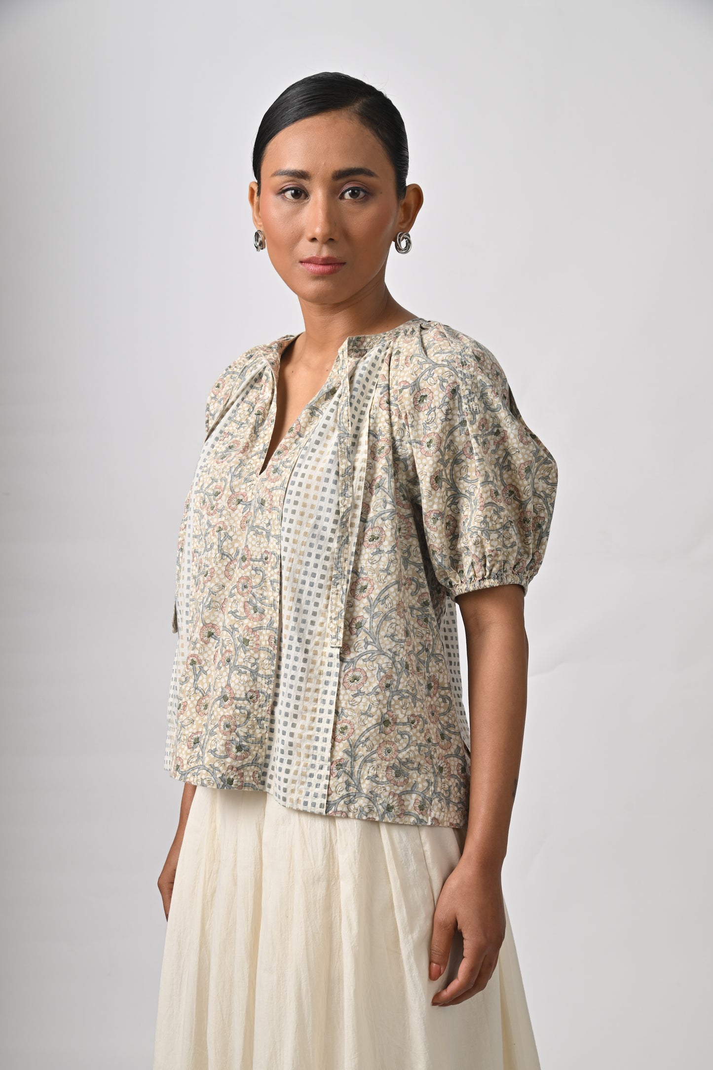 Yana Top